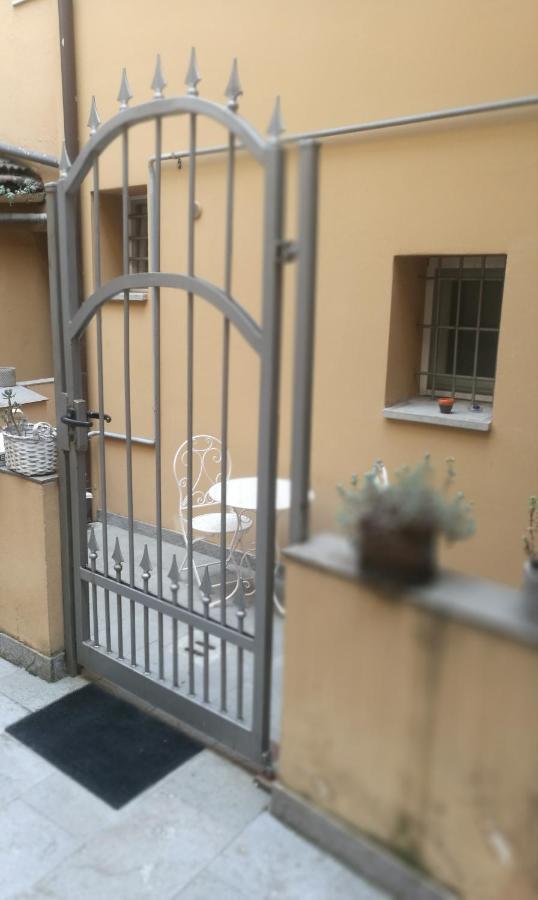 Casina Centotrecento-Romantic & Quite Apartment- Bologna Buitenkant foto